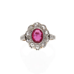 Entourage-Ring mit pinkem Saphir und Diamanten