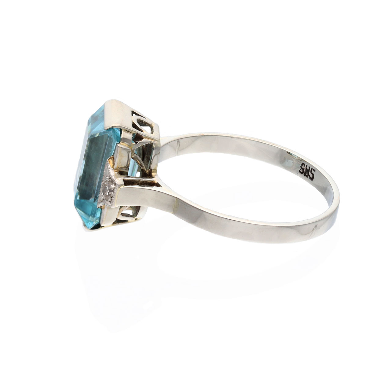 20200903 Zirkonring Seitenansicht Weißgold-Ring mit Zirkon und Diamanten in der Seitenansicht mit Punze.